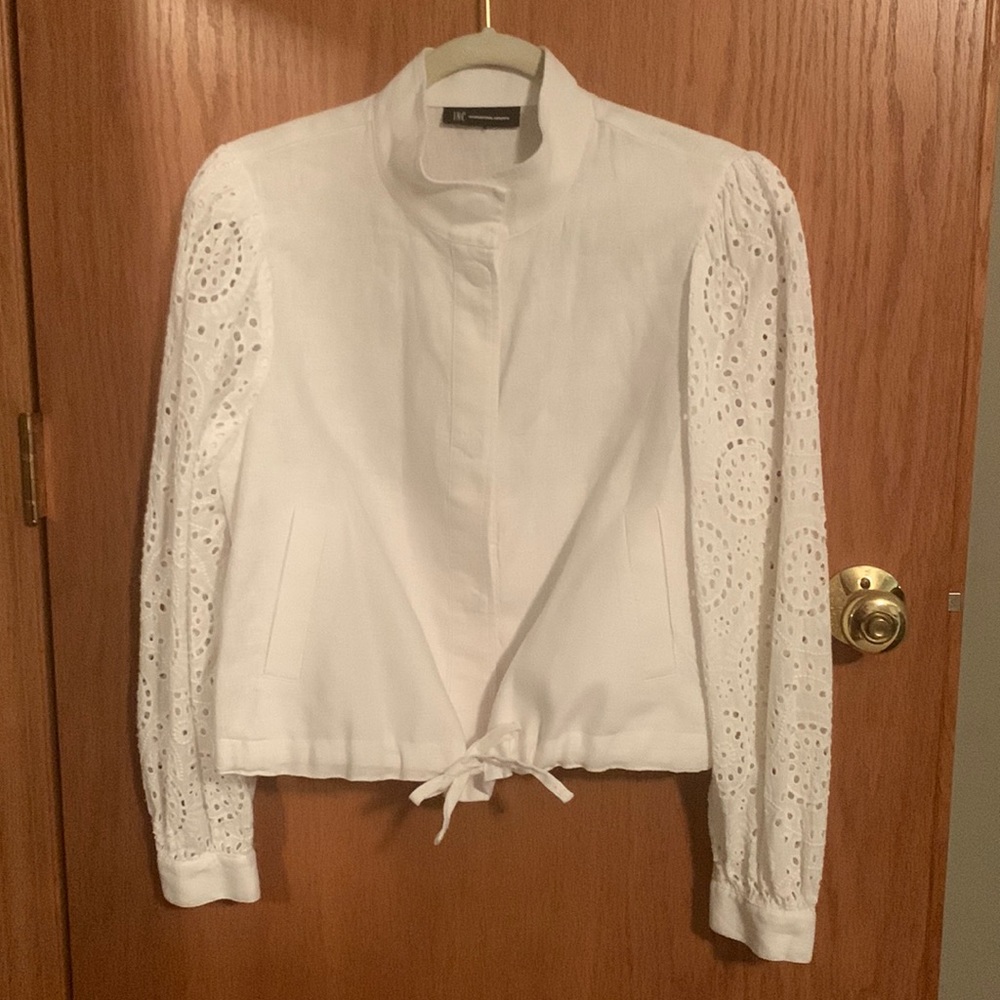 INC True white linen and eyelet summer jacket/blazer. Excellent condition